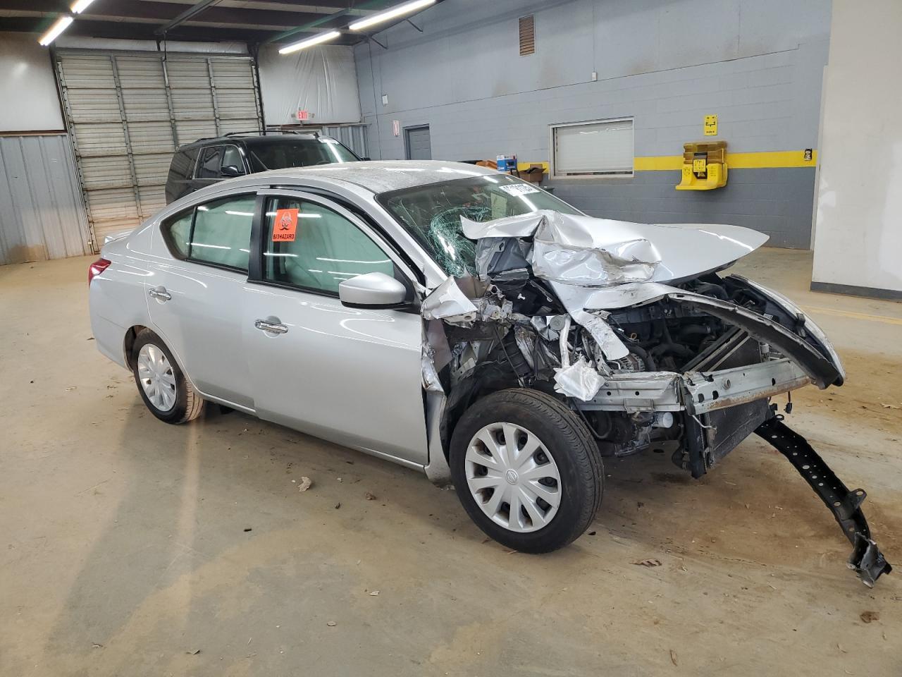 2019 Nissan Versa S - Фото 4