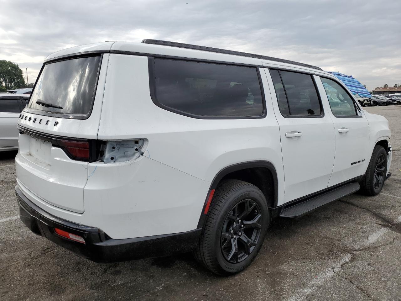 2024 Jeep Wagoneer L Series Ii - Фото 3