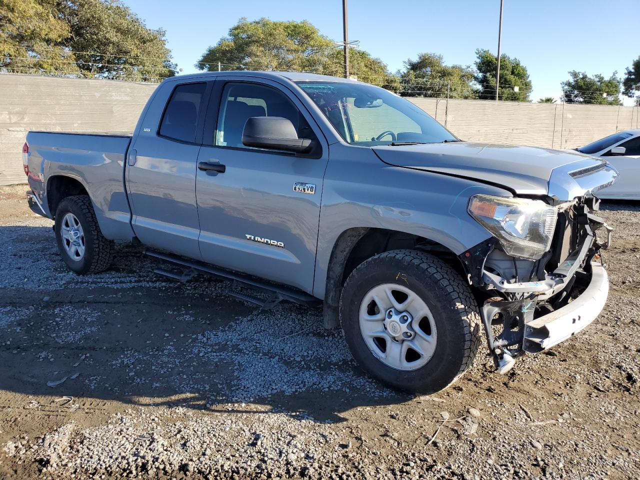 2020 Toyota Tundra Double Cab Sr - Фото 4