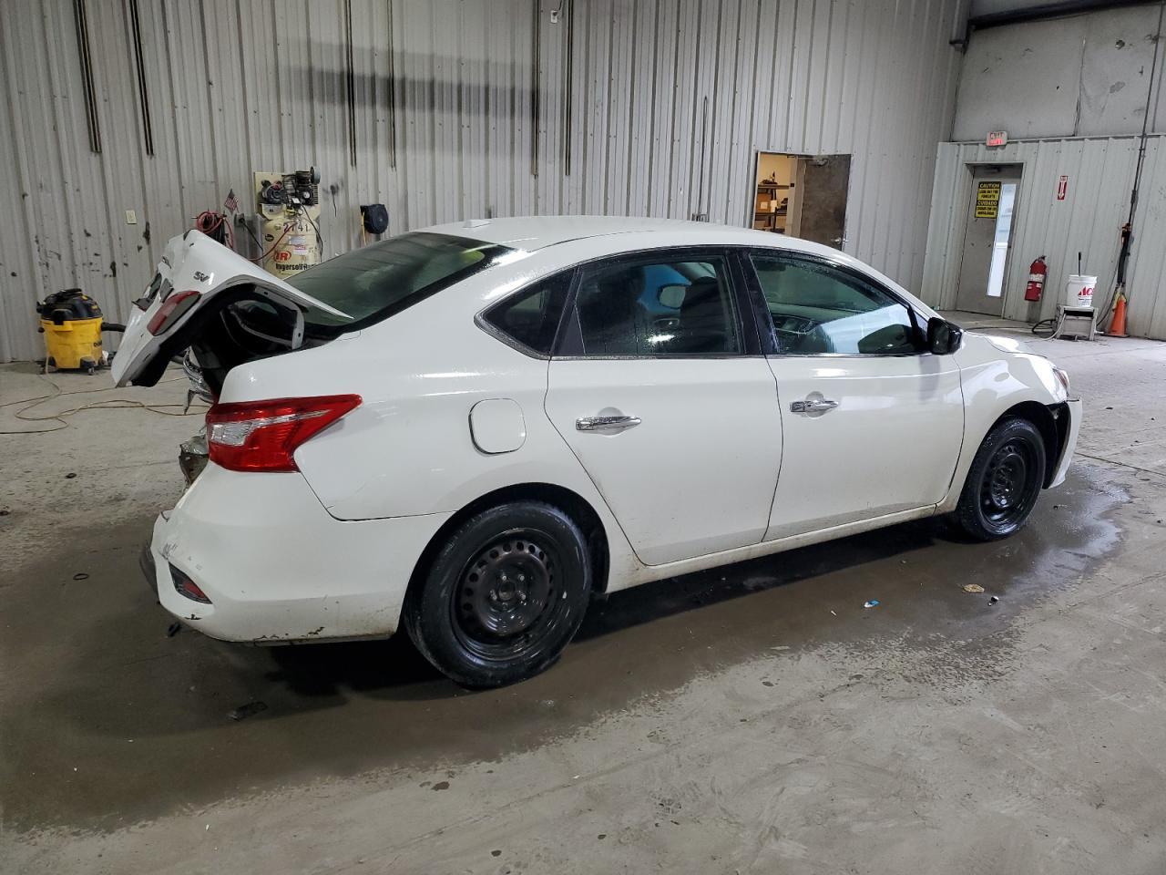 2017 Nissan Sentra S - Фото 3