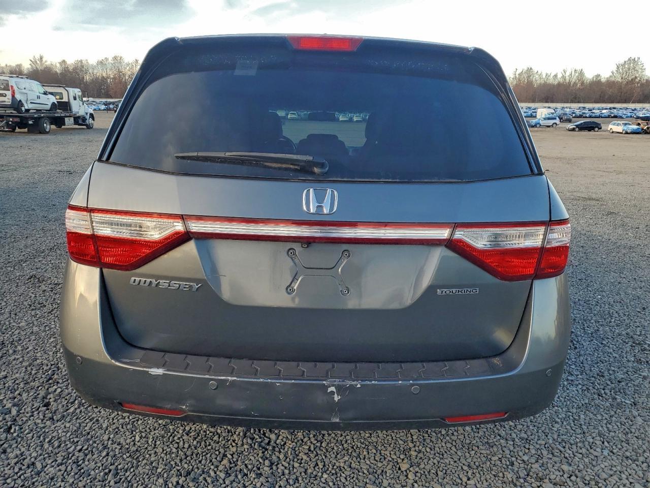 2011 Honda Odyssey Touring - Image 6