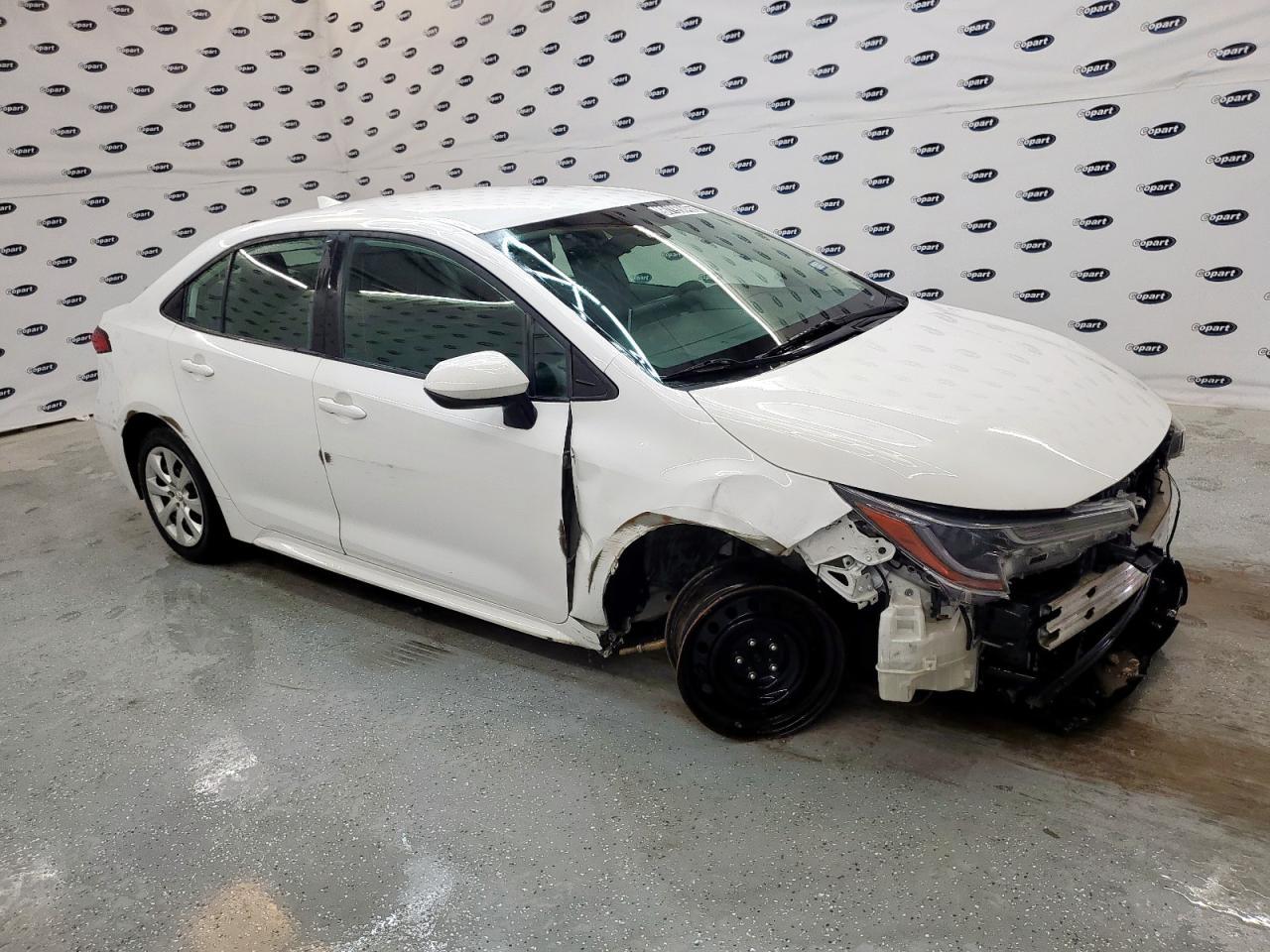 2021 Toyota Corolla Le - Фото 4