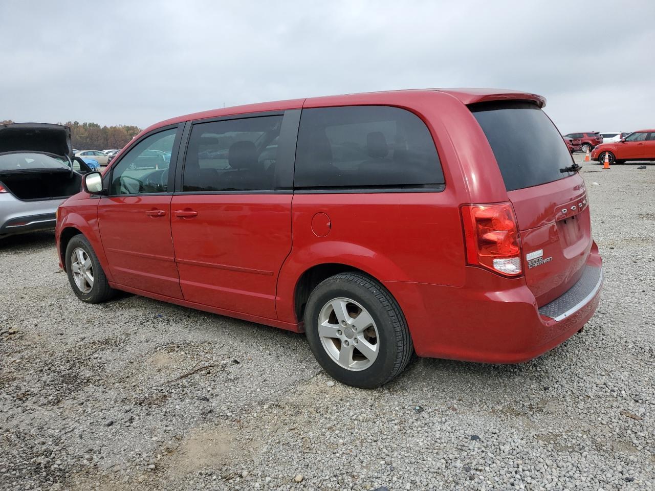 2013 Dodge Grand Caravan Sxt - Фото 2