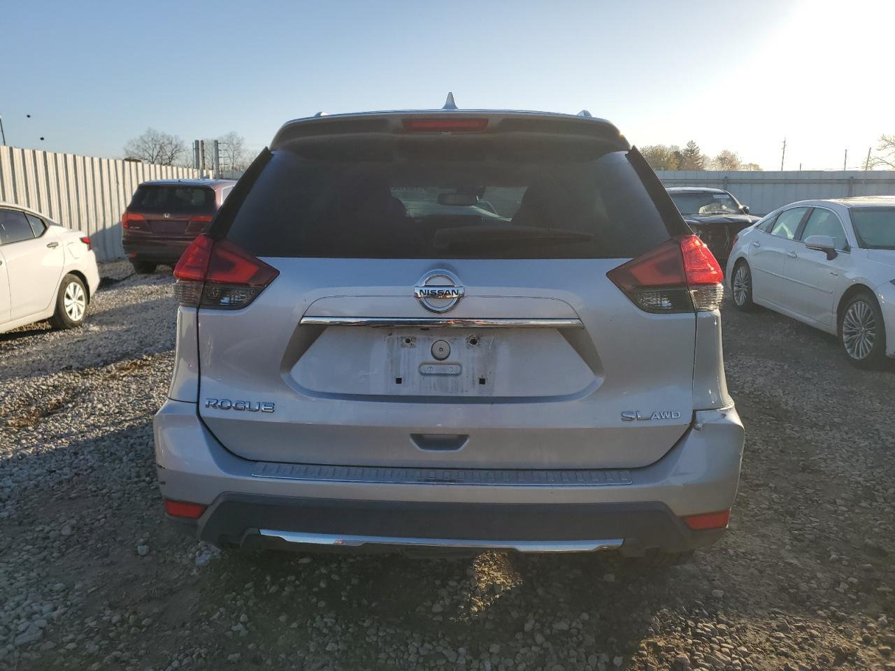 2017 Nissan Rogue Sv - Фото 6