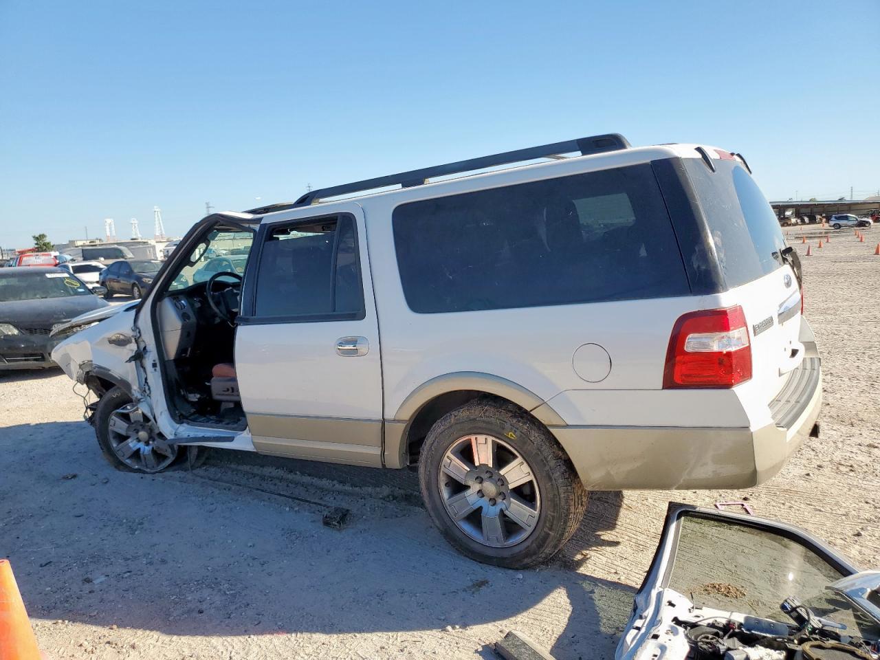 2010 Ford Expedition El Eddie Bauer - Фото 2