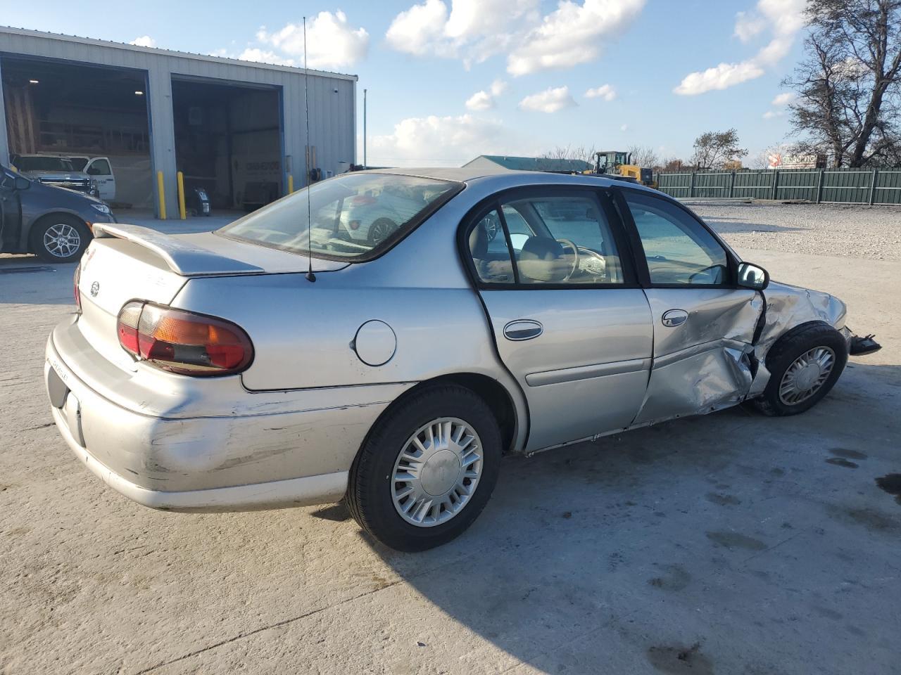 2002 Chevrolet Malibu - Фото 3