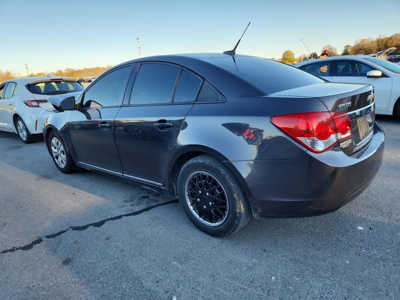 2014 Chevrolet Cruze Ls - Фото 2