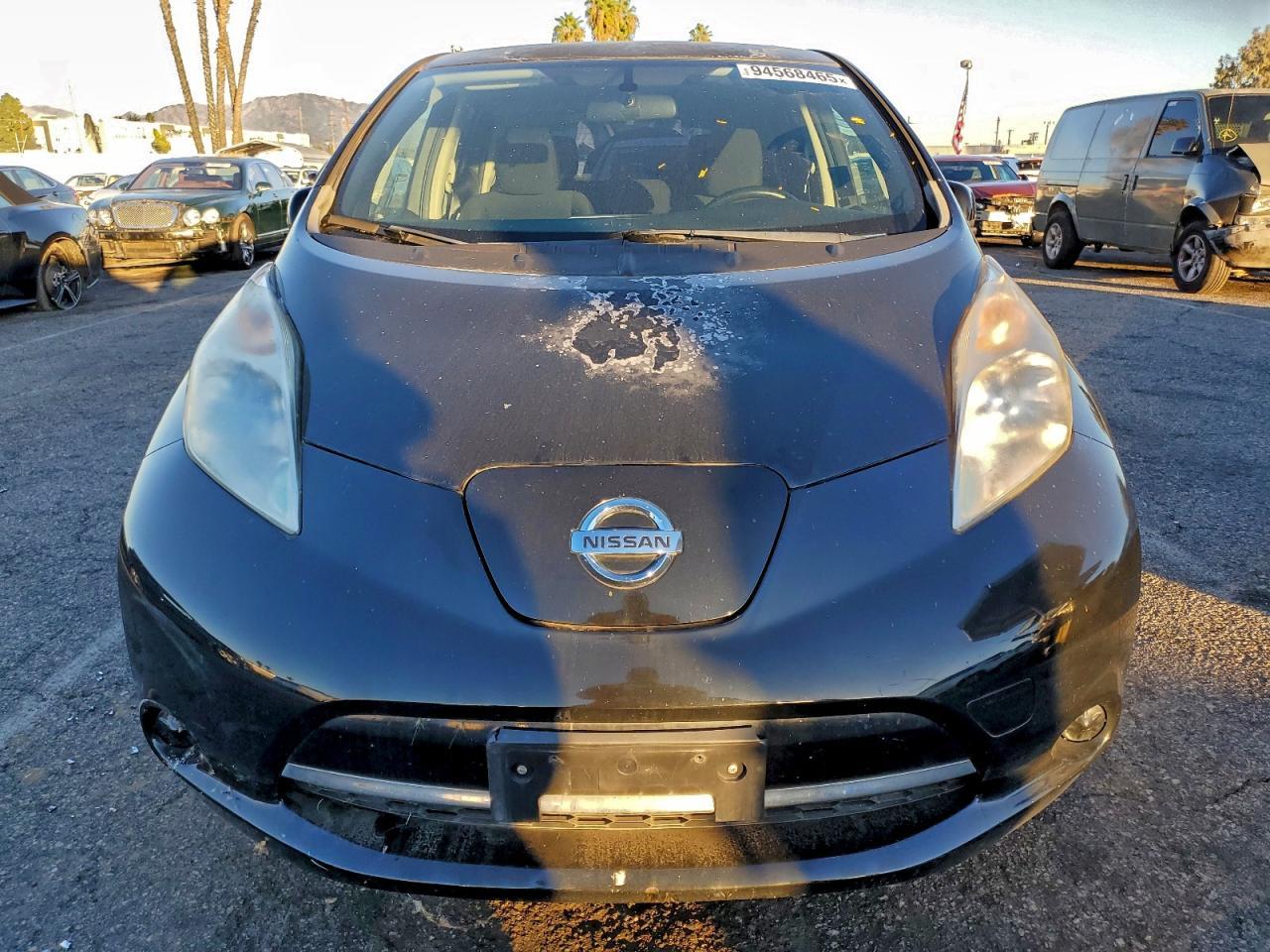 2013 Nissan Leaf S - Image 5