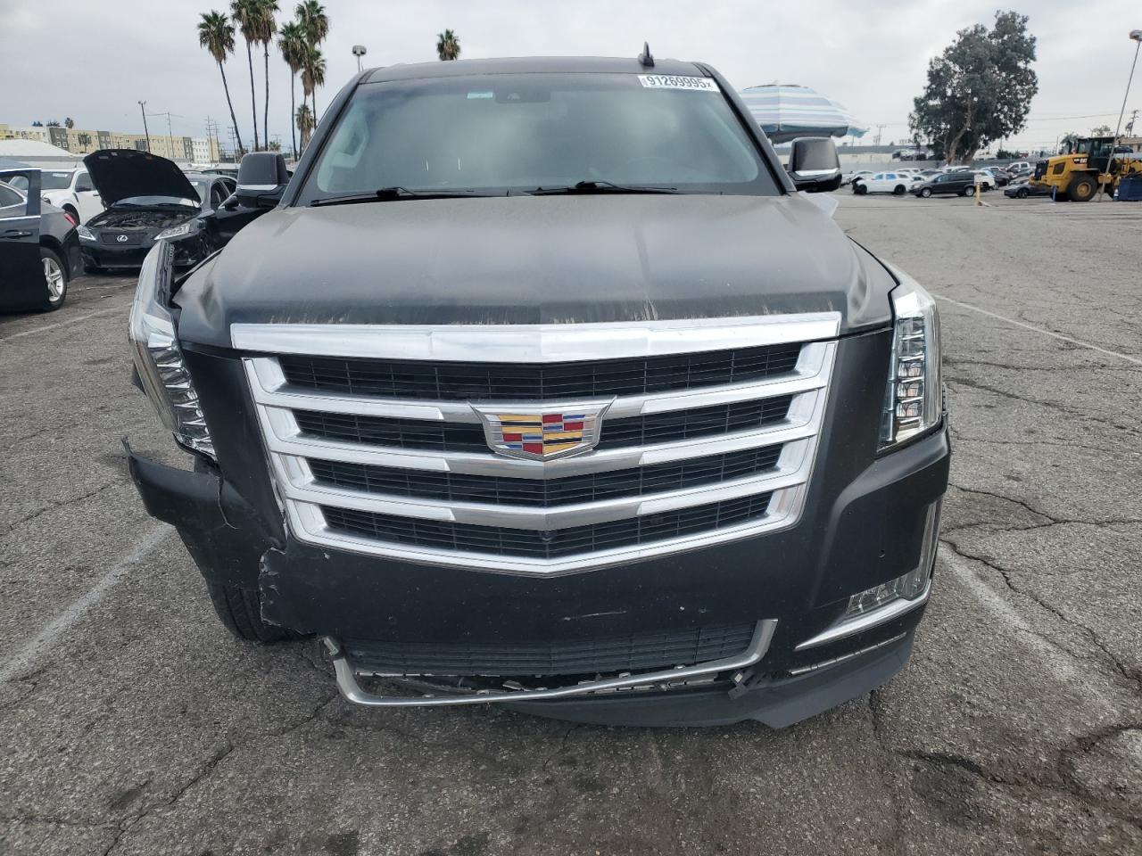 2019 Cadillac Escalade Esv Luxury - Image 5
