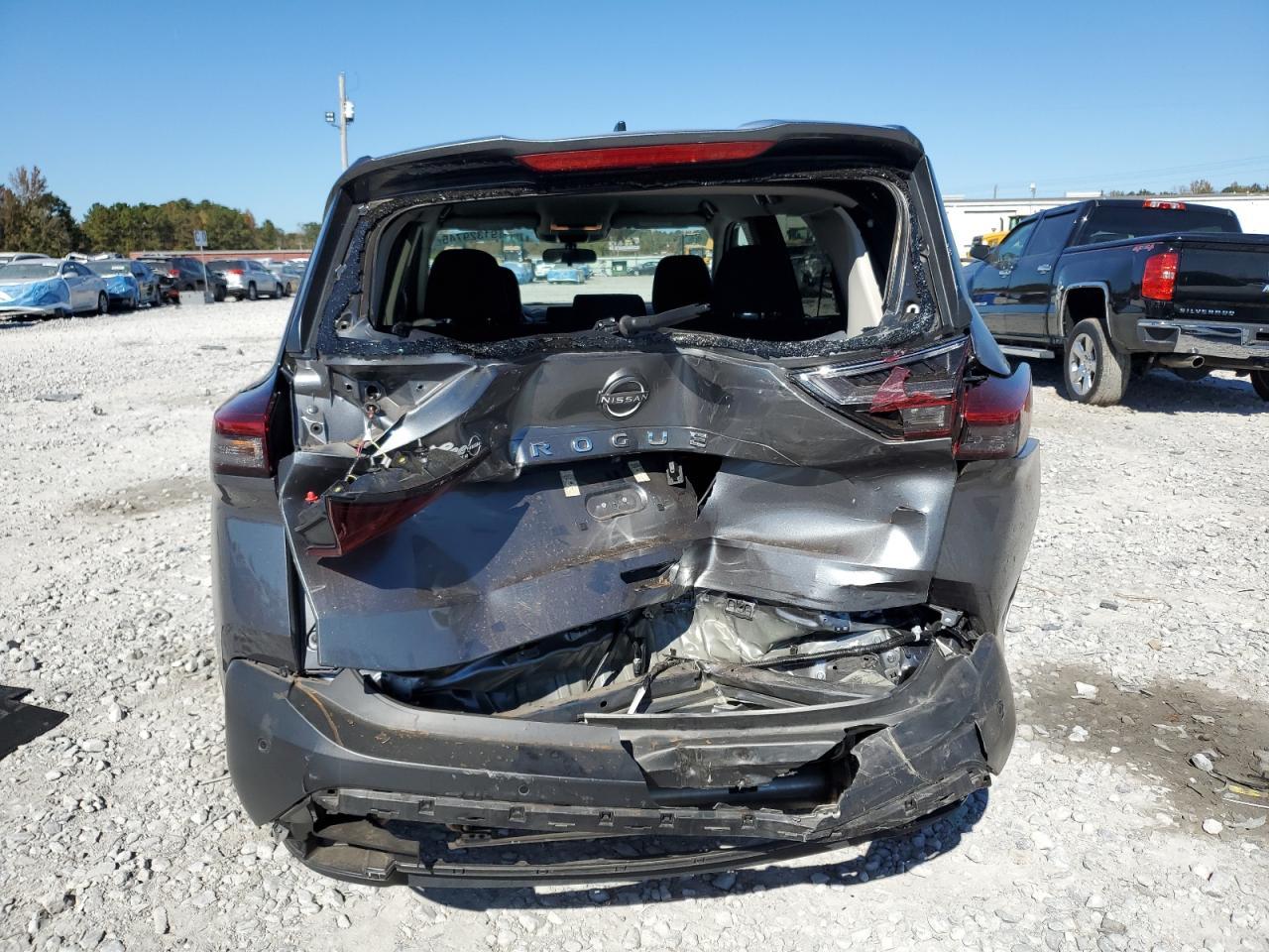 2023 Nissan Rogue S - Image 6