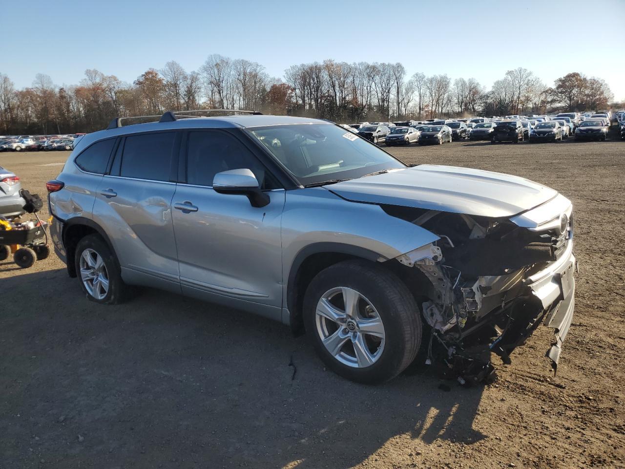 2022 Toyota Highlander L - Фото 4