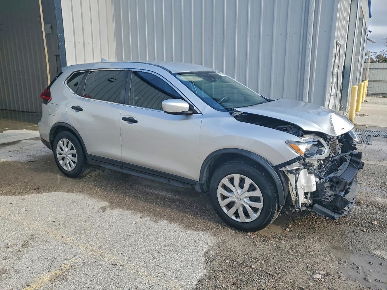 2020 Nissan Rogue S - Фото 4