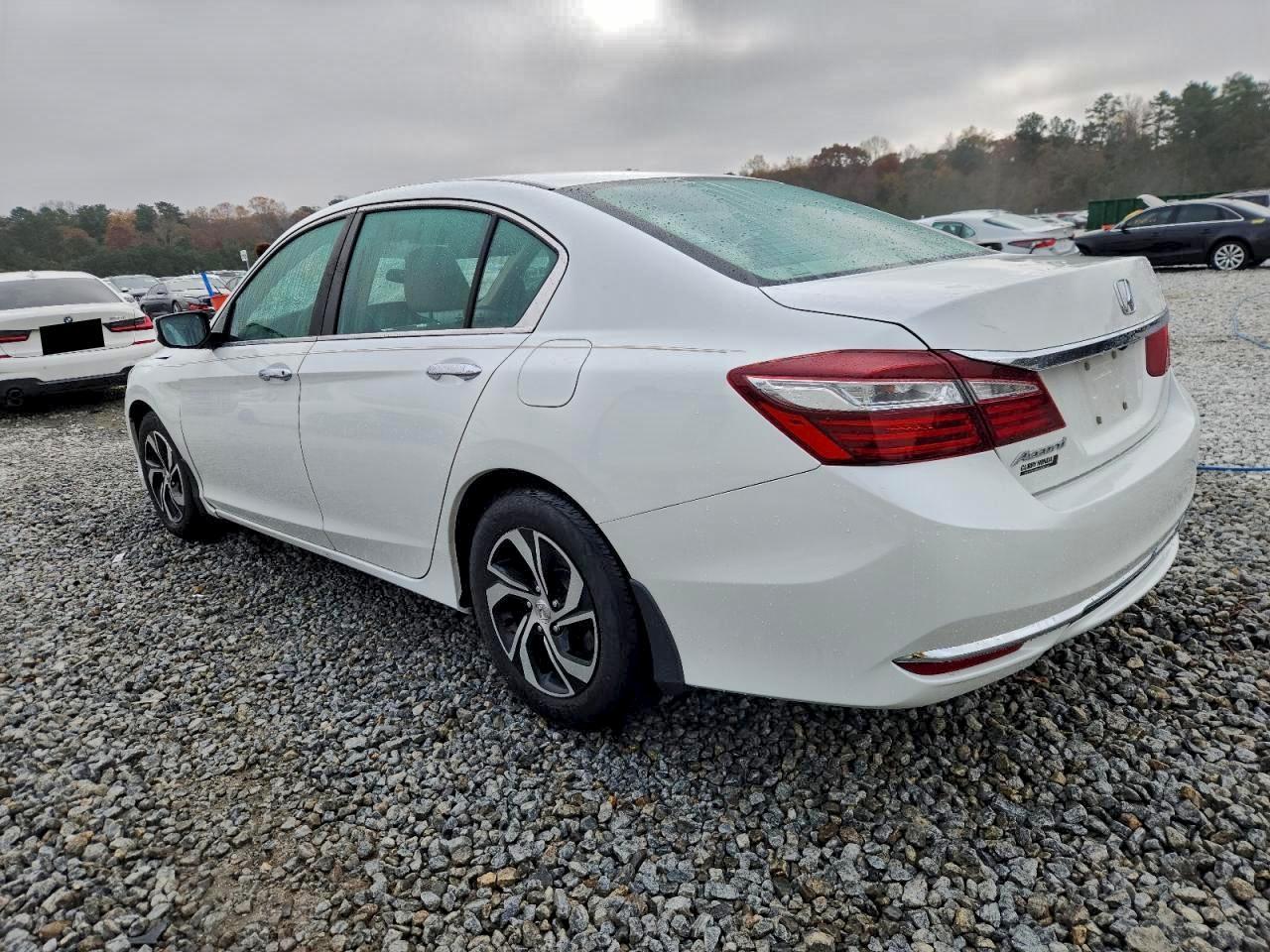 2016 Honda Accord Lx - Фото 2