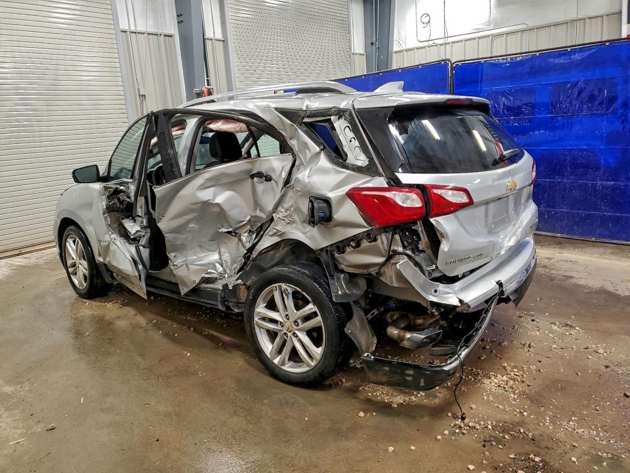 2020 Chevrolet Equinox Premier - Фото 2