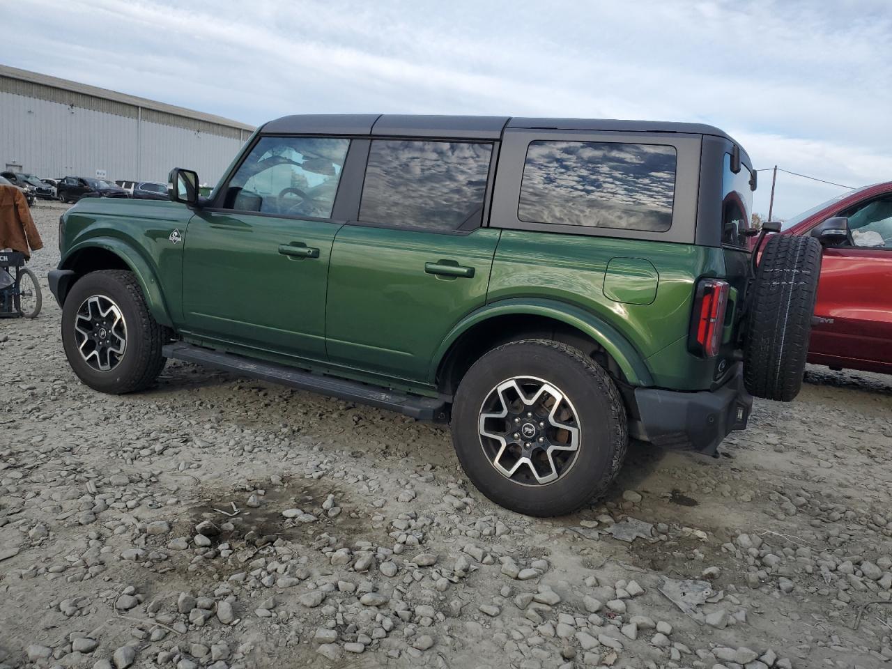 2024 Ford Bronco Outer Banks - Фото 2