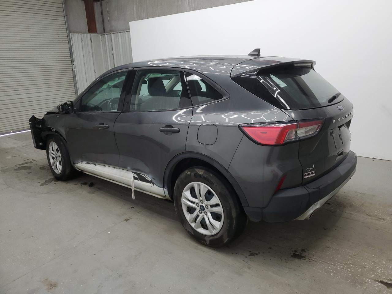 2020 Ford Escape S - Фото 2
