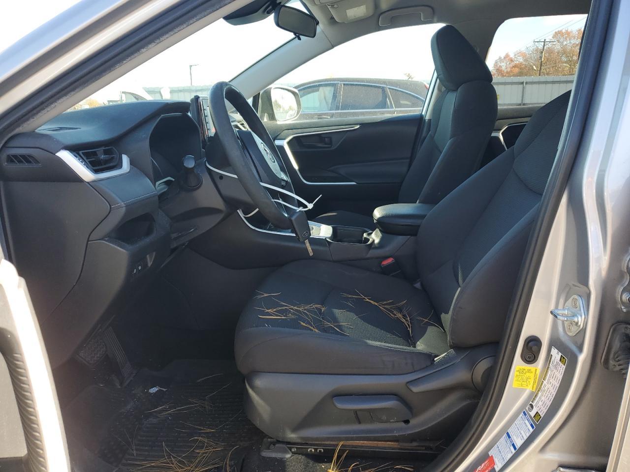 2021 Toyota Rav4 Le - Image 7