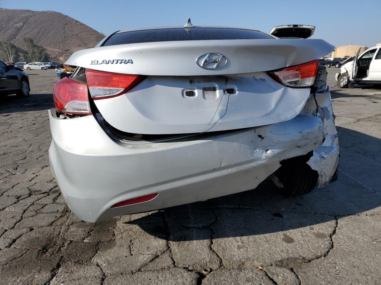 2013 Hyundai Elantra Gls - Фото 6