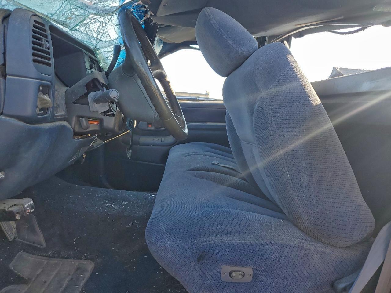 1995 Chevrolet Gmt-400 C2500 - Фото 7