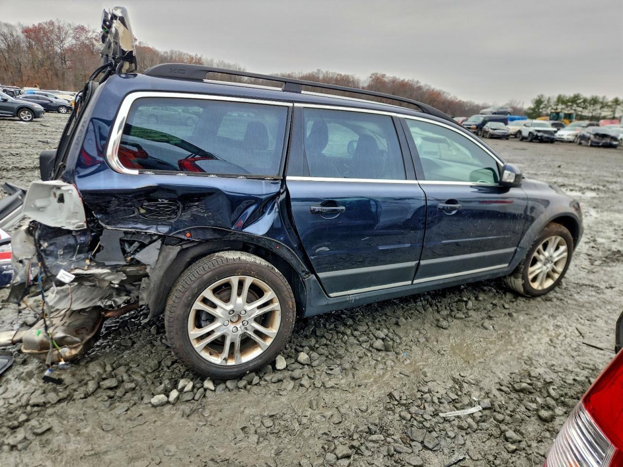 2016 Volvo Xc70 T5 Premier - Image 3
