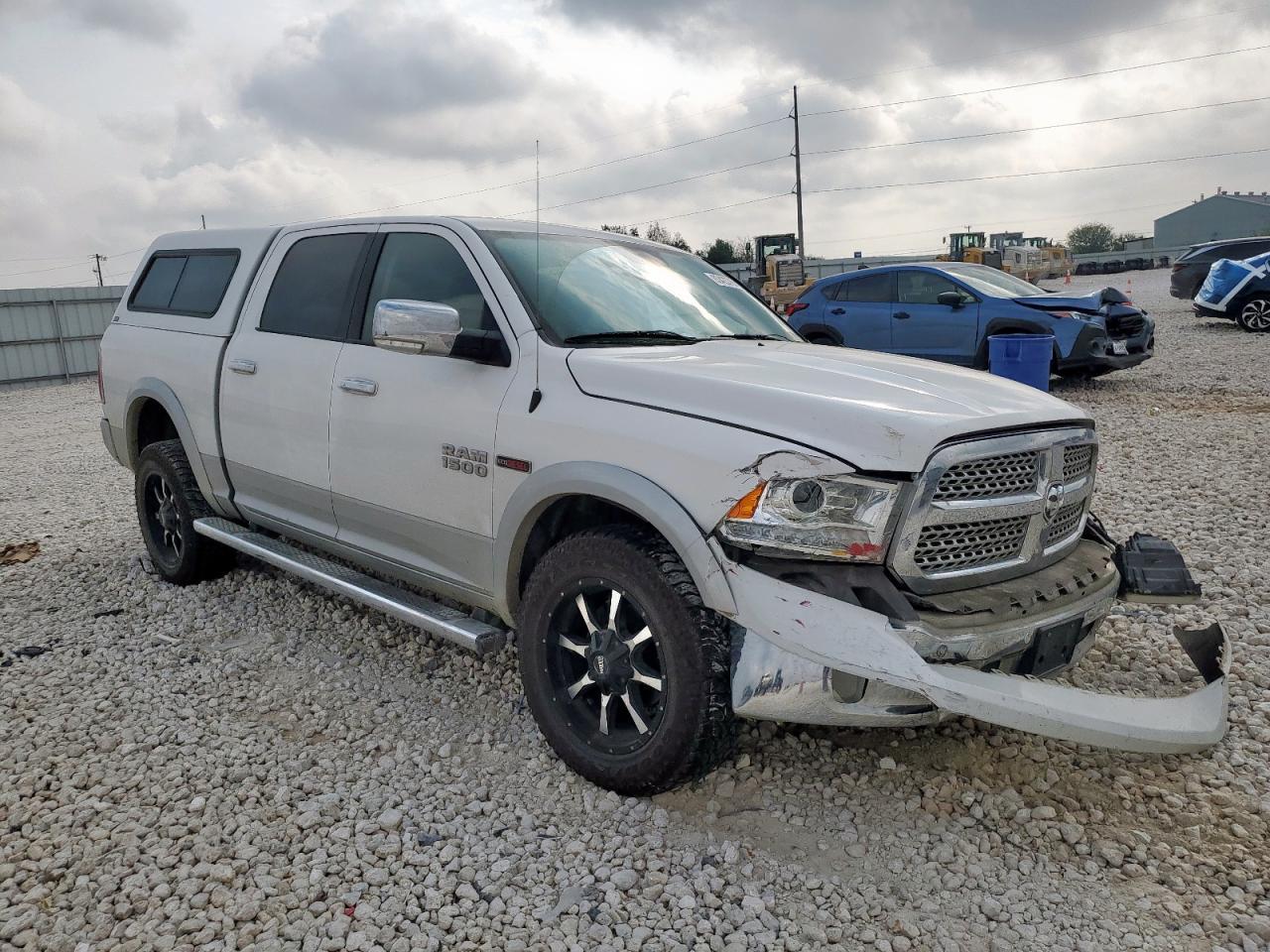 2015 Ram 1500 Laramie - Image 4