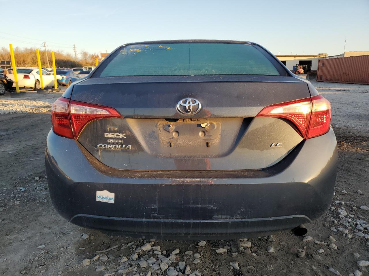 2017 Toyota Corolla L - Фото 6