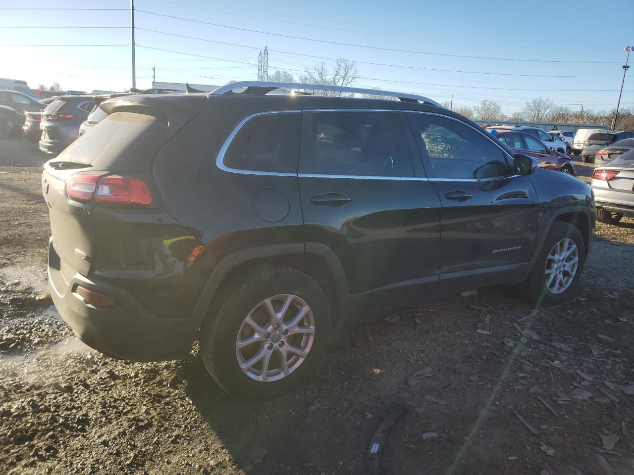 2016 Jeep Cherokee Latitude - Фото 3