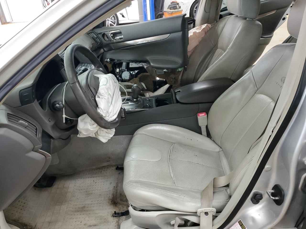 2011 Infiniti G37 Sedan - Фото 7