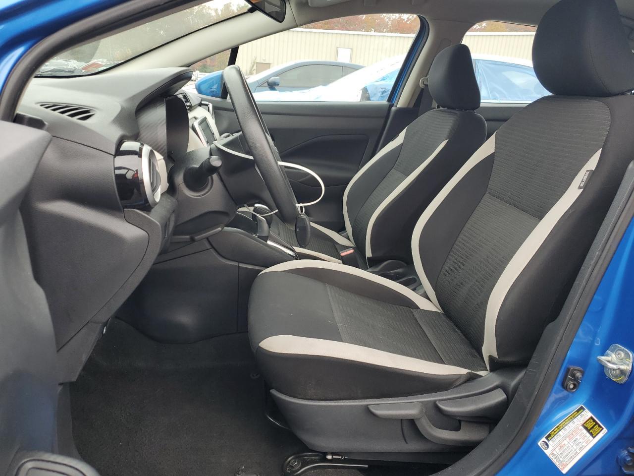 2021 Nissan Versa Sv - Image 7