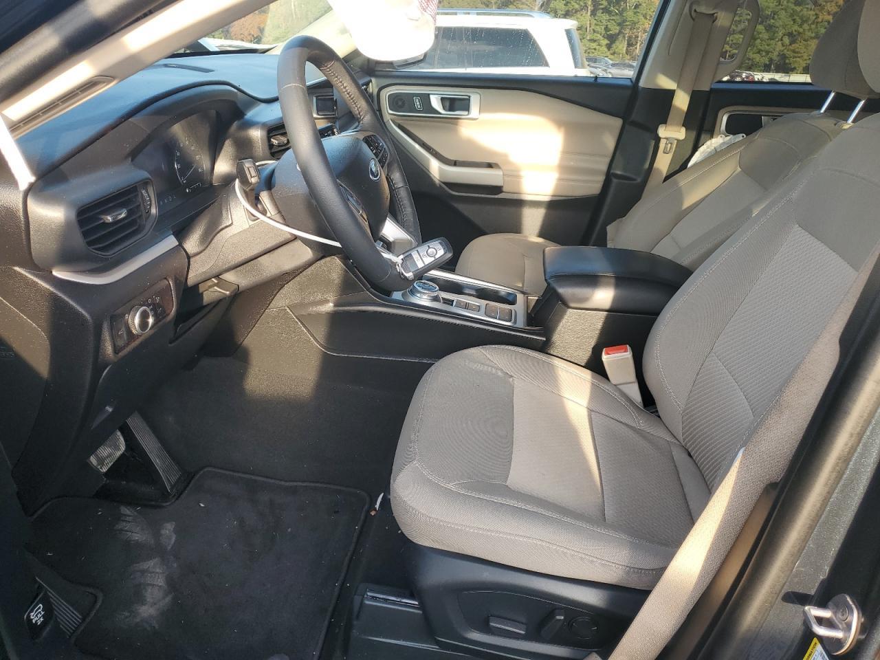 2023 Ford Explorer Xlt - Image 7
