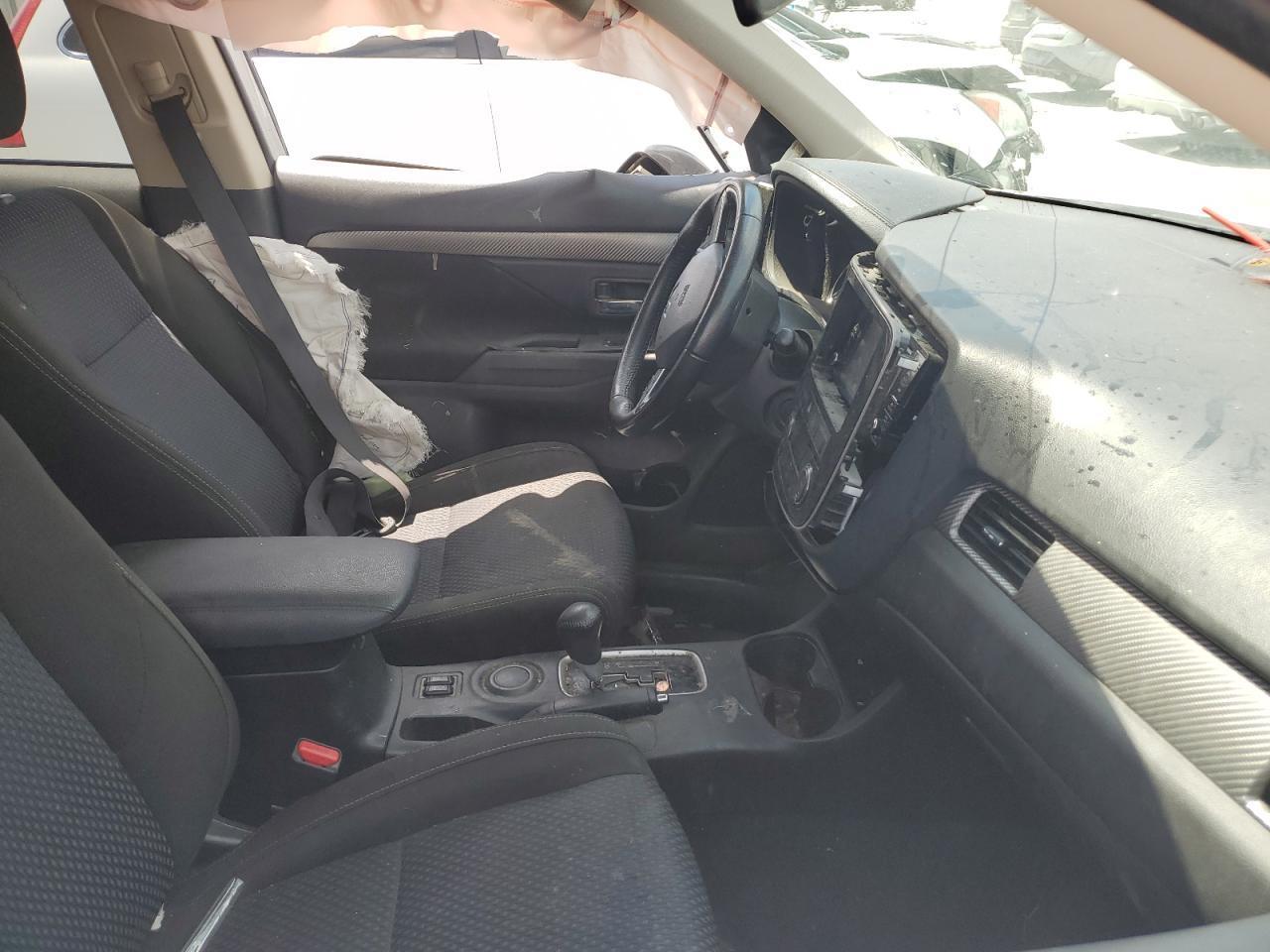 2016 Mitsubishi Outlander Se - Фото 7