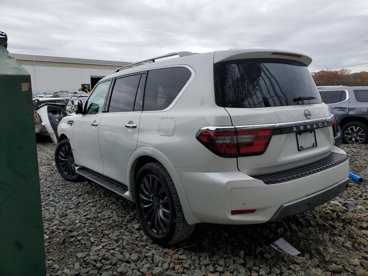 2024 Nissan Armada Platinum - Image 2