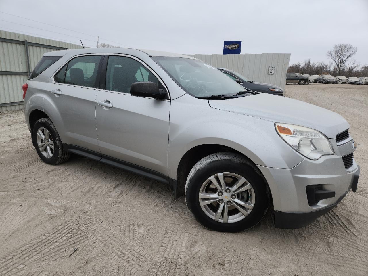 2015 Chevrolet Equinox Ls - Image 4
