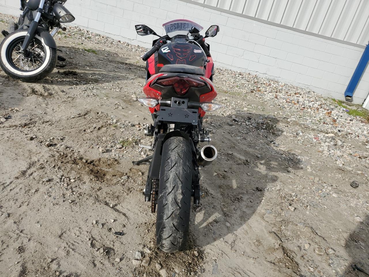 2025 Kawasaki Ex500 - Фото 4