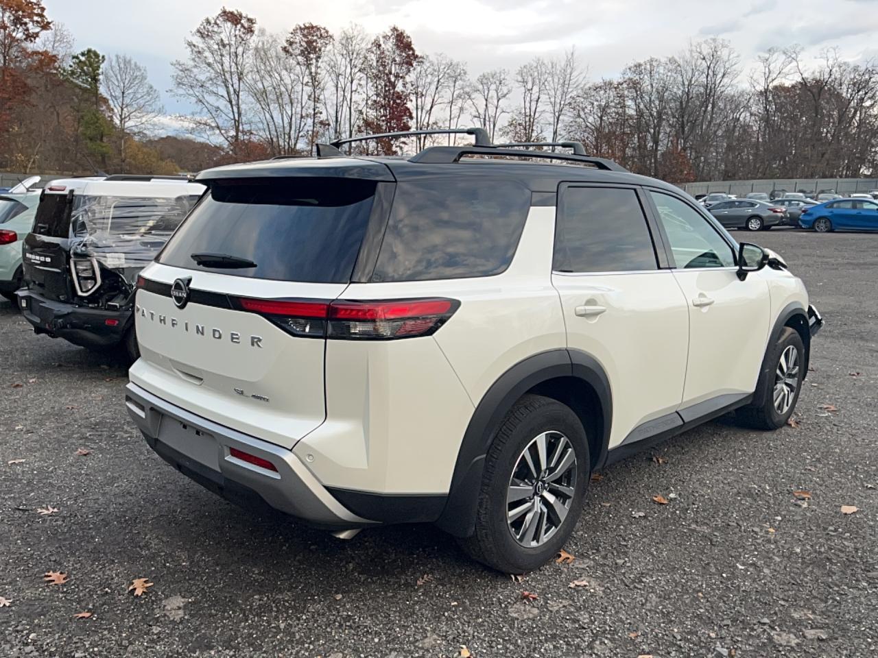 2024 Nissan Pathfinder Sl - Фото 4