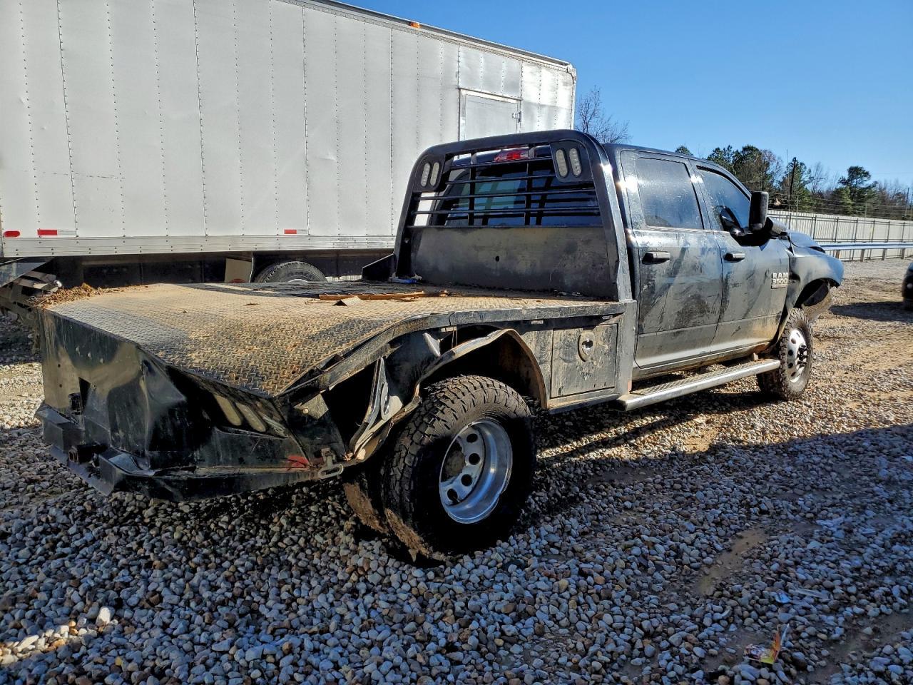2017 Ram 3500 Tradesman Crew - Image 3