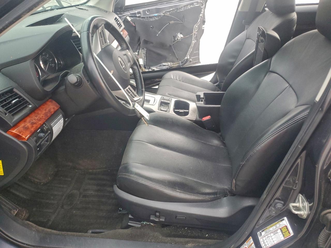 2012 Subaru Outback 3.6R Limited - Image 7