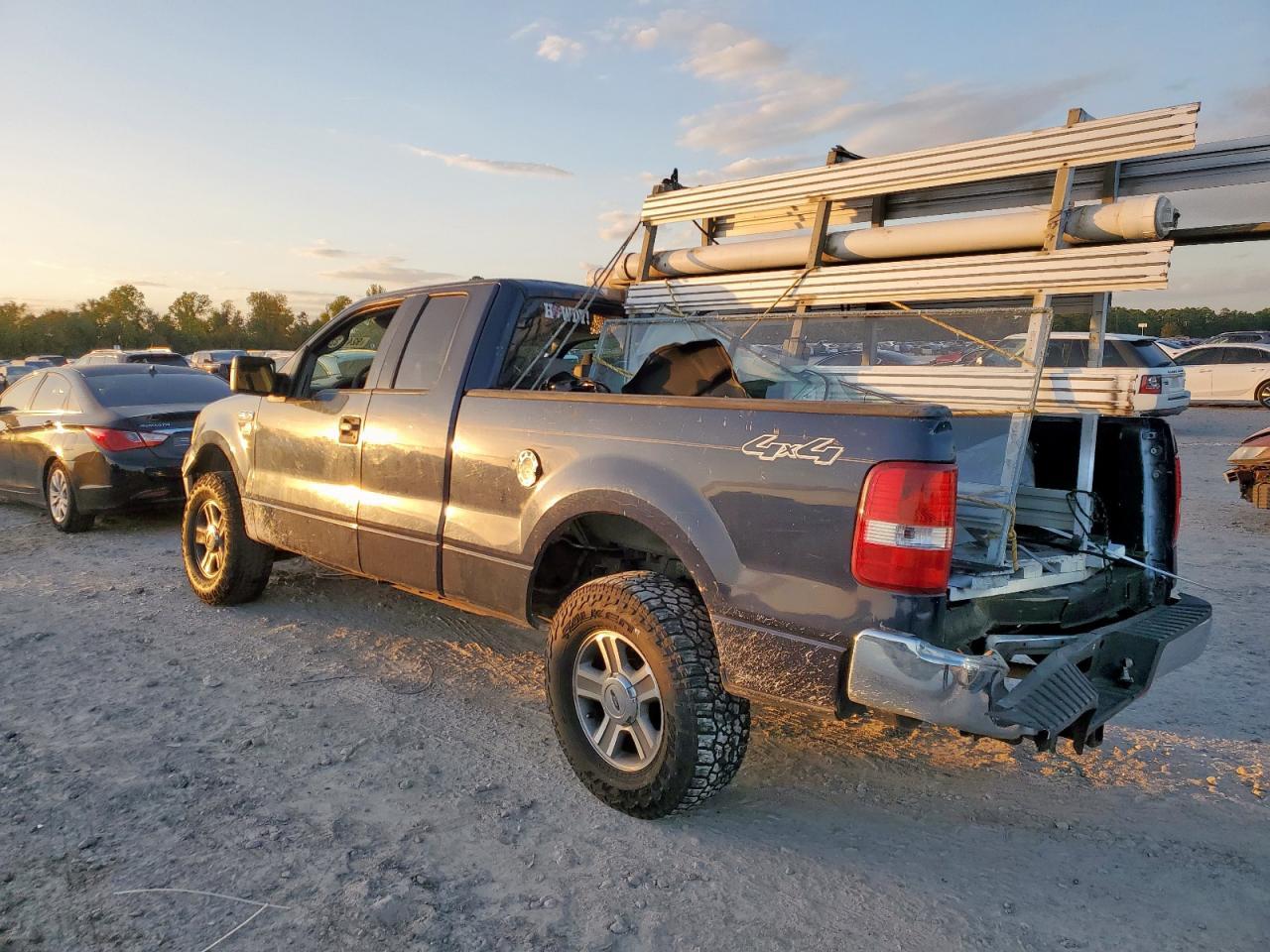 2006 Ford F150 - Image 2