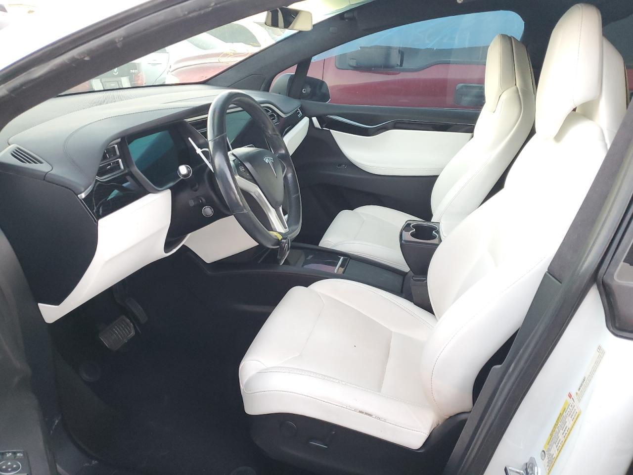 2018 Tesla Model X - Фото 7