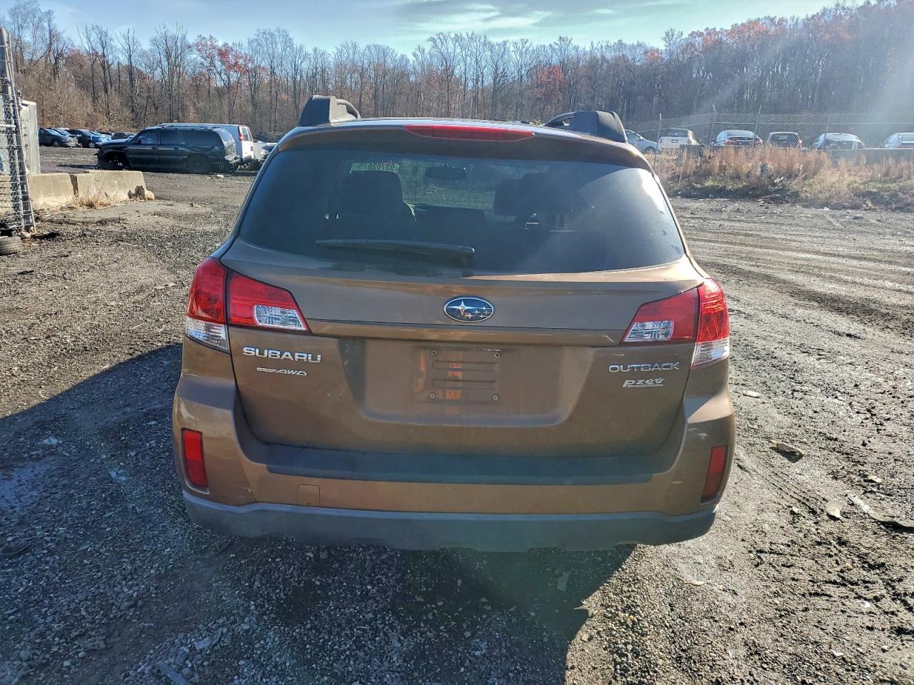 2011 Subaru Outback 2.5I Premium - Image 6