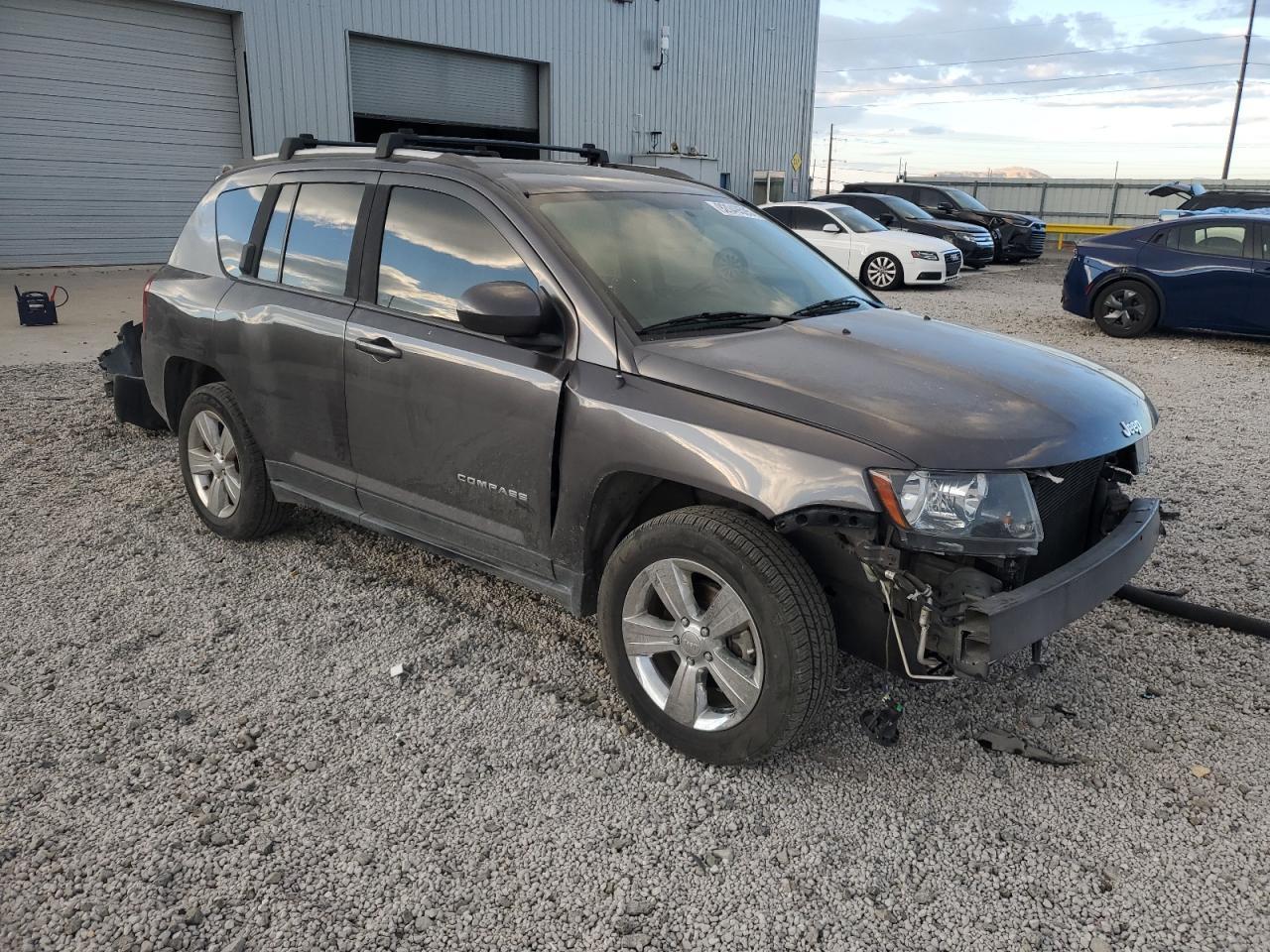 2016 Jeep Compass Latitude - Фото 4