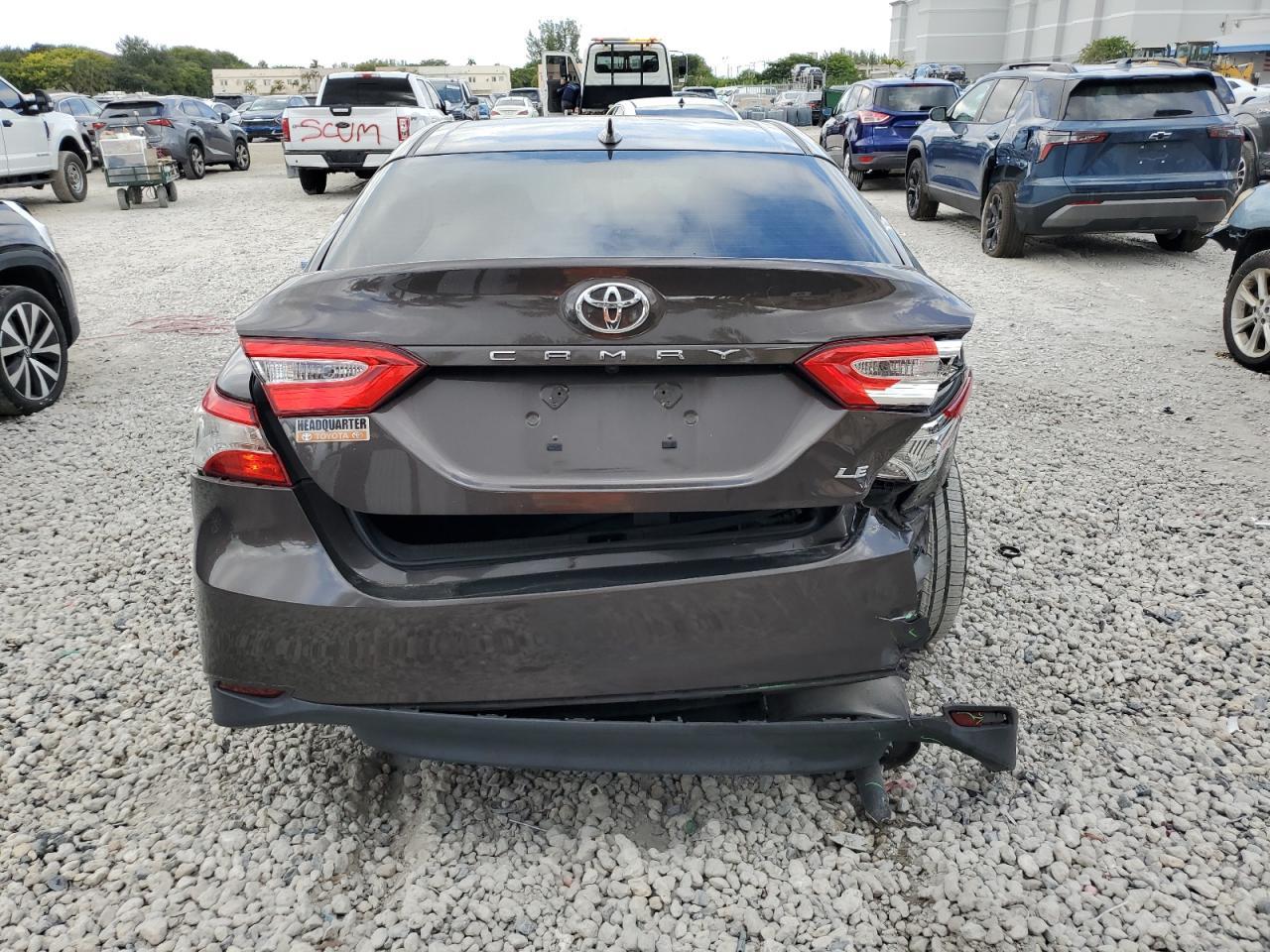 2019 Toyota Camry L - Фото 6