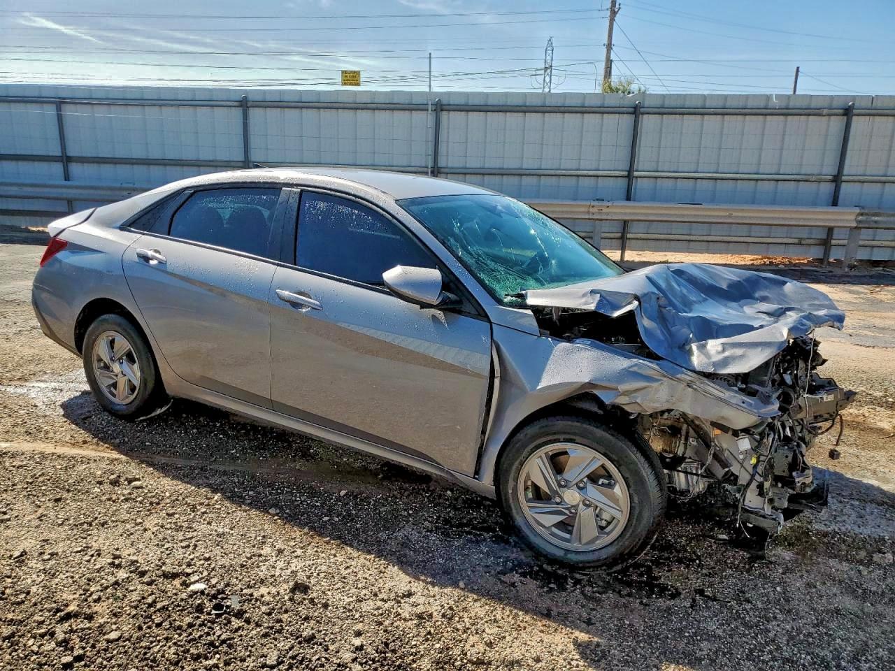 2025 Hyundai Elantra Se - Фото 4