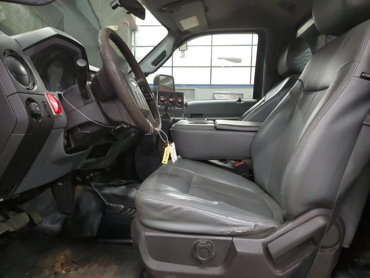 2016 Ford F550 Super Duty - Фото 7