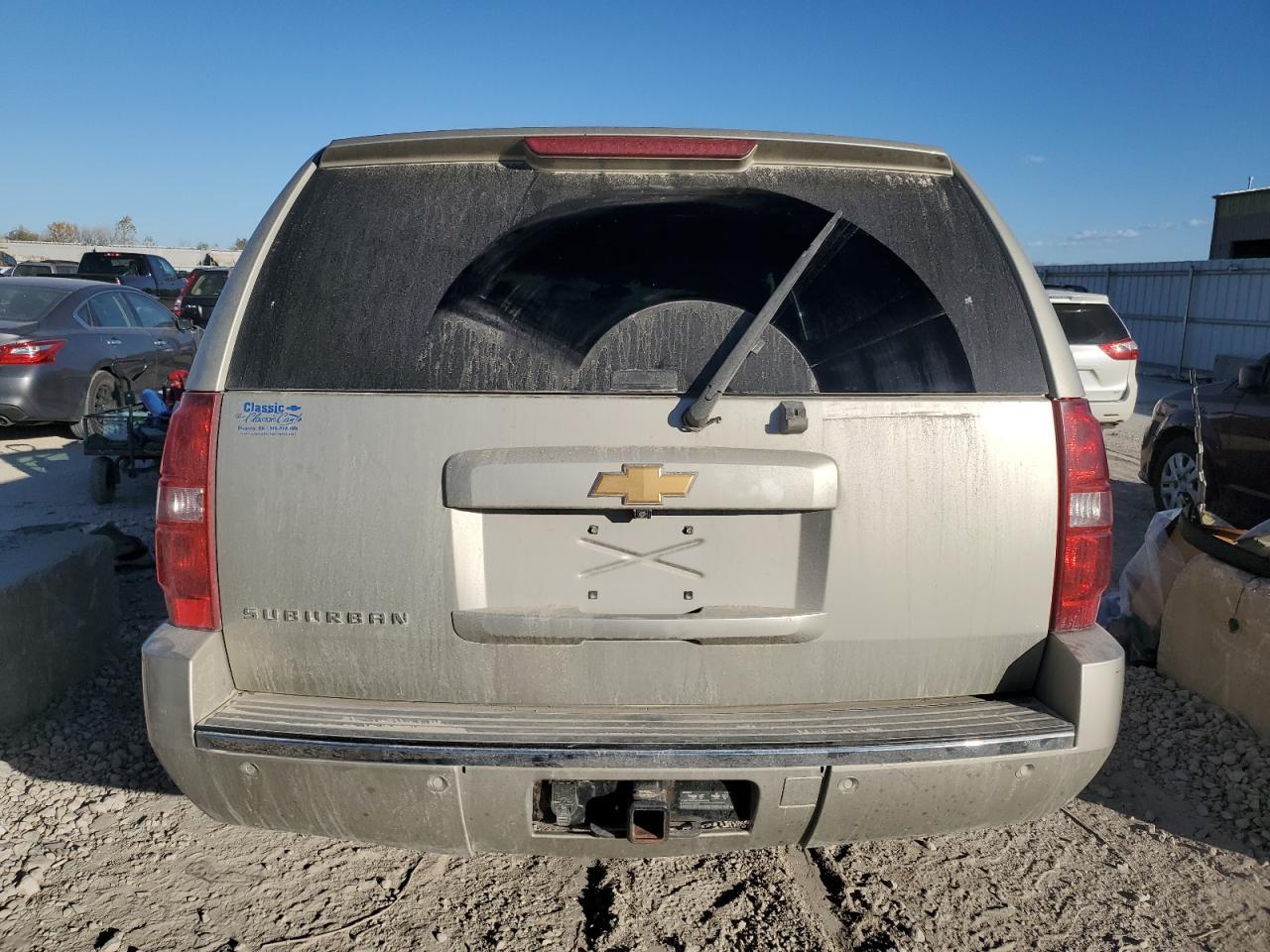 2014 Chevrolet Suburban K1500 Ltz - Image 6