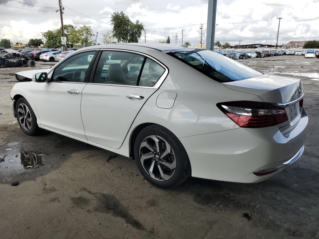 2017 Honda Accord Ex - Фото 2