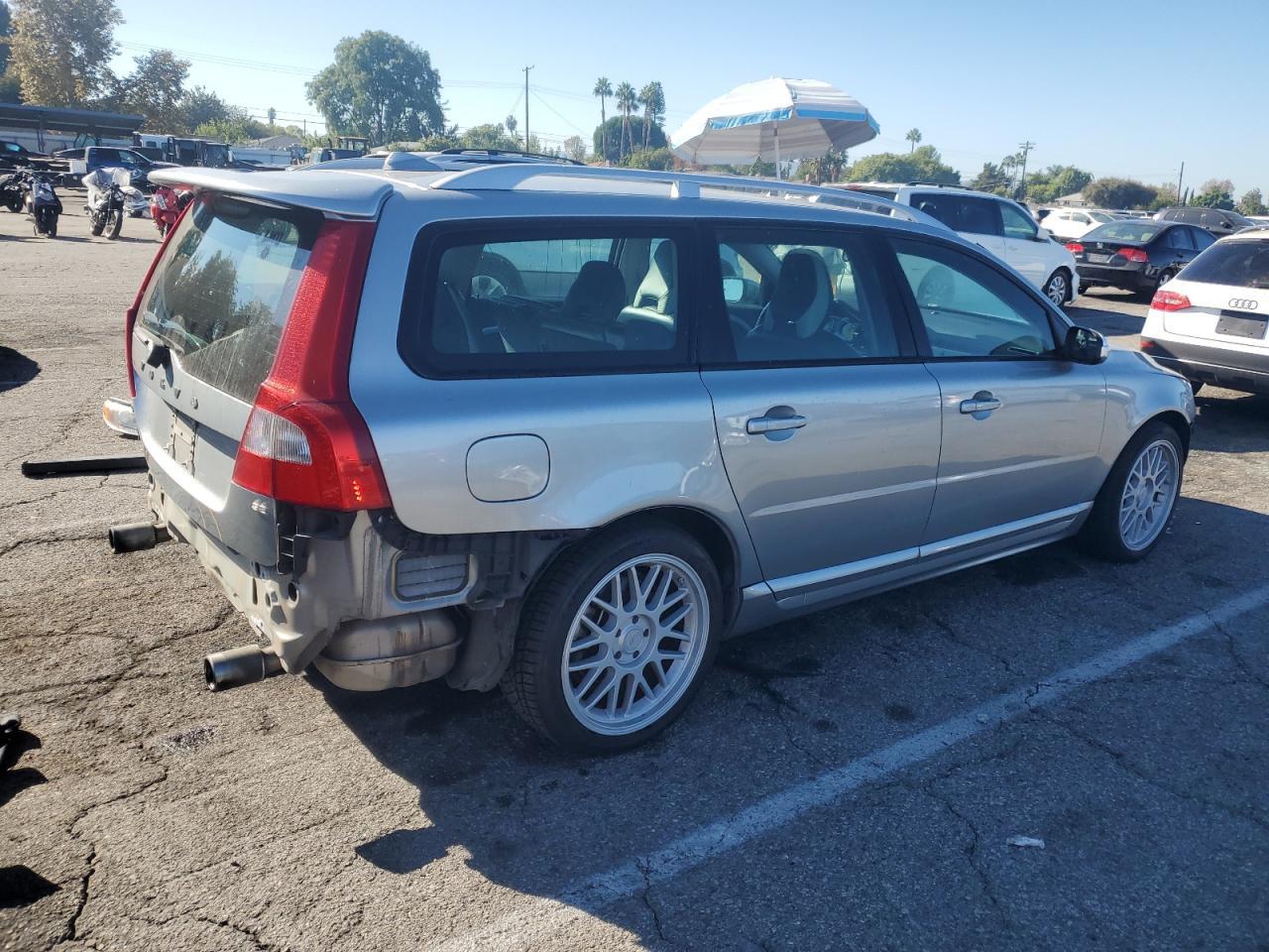 2010 Volvo V70 3.2 - Фото 3