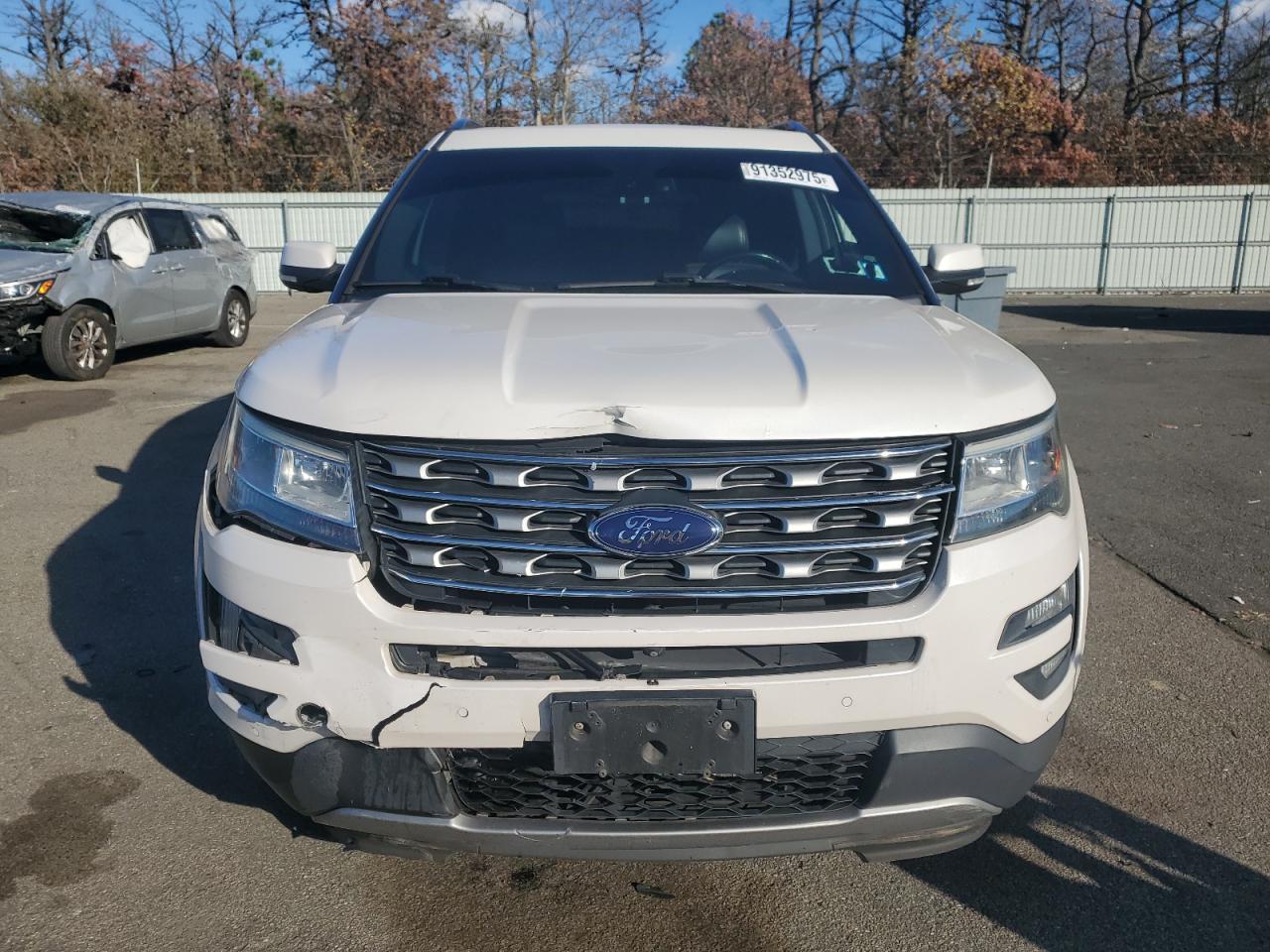 2017 Ford Explorer Limited - Image 5
