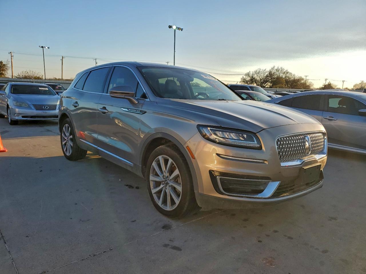 2019 Lincoln Nautilus Select - Фото 4