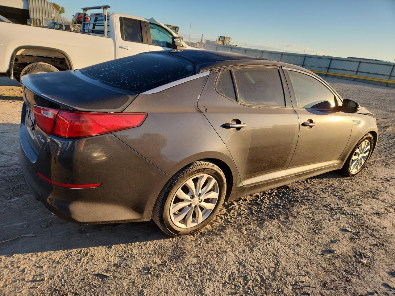 2015 Kia Optima Ex - Image 3